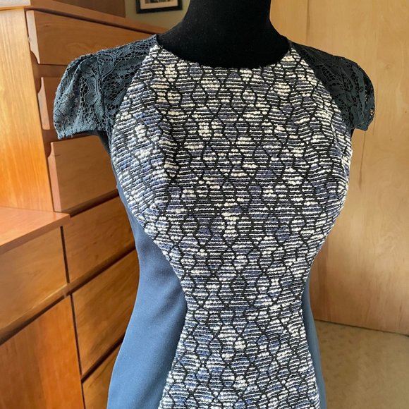 Anthropologie Moulinette Soeurs Tweed Front Column Motif Dress 4 - Picture 3 of 12